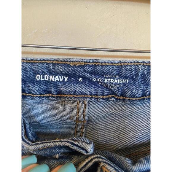 Old Navy Destressed Demim Shorts Sz.6 - Picture 3 of 3